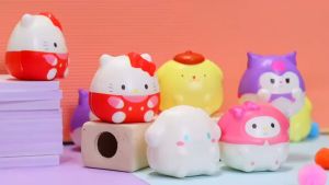 Sanrio Squishy Toy 三丽鸥捏捏乐 Mainan Squishy Comel Anti-Stres Hadiah Cute Release Stress Kids Kuromi Melody Plushie Doll Press Slow Rising