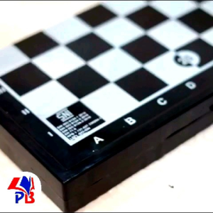 Papan Catur Plastik Halus – Mainan Chess Board Game Berkualitas