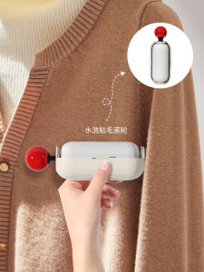 Retractable Sticky Hair Remover Flip Cover Washable Built-In Hidden Brush for Clothes Dust Removal And Cleaning
