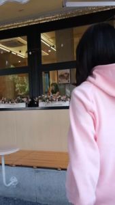 C-C SHOP เสื้อกันหนาวผู้หญิง เสื้อคลุมแขนยาวมีฮู้ด มีซิป สกรีนลายน่ารัก ผ้าเบาบาง ใส่สบาย สไตส์เกาหลี