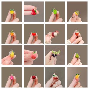Korean Style Mini Fruit Themed Womens Sweater Pins Anti-Light Mini Pins Fixed Buckle Knittedwear Accessories Fashion Jewelry