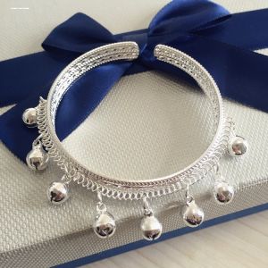 Vòng Tay Bạc Đính Chuông Thời Trang Cho Nữ Quà Tặng Ngày Lễ Tình Nhân Vòng Tay Hợp Kim Mới Về Phong Cách Hàn Quốc Vòng Tay Tròn