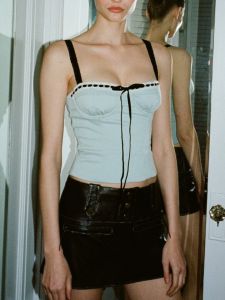 เสื้อกั๊กสายเดี่ยวสไตล์ฝรั่งเศสสำหรับผู้หญิง ฤดูใบไม้ร่วง/ฤดูหนาว ด้านหลังผูกโบว์ หวานและเผ็ดร้อน ใส่เปิดหน้าอกได้ ผ้าฝ้ายผสมโพลีเอสเตอร์