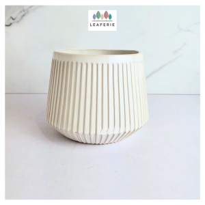 The Leaferie Oraya plant pots. flowerpot . flowerpots . flower pot . planter planters Ceramic Plants