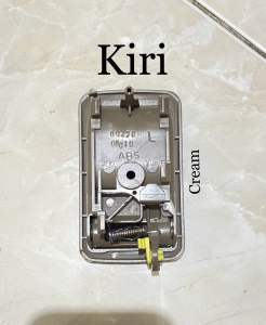 handle bukaan pintu dalam kijang kapsul Thn 1997 - 2004 bisa juga di pakai soluna sama starlet kapsul (cream)