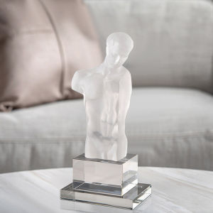 Modern Italian Style Semi-Manual Resin Sculpture Artwork Half-Length Portrait of a Man or Woman Blessing Theme Decorative Ornament for Study