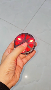 Đèn hậu xe đạp thể thao bóng LED DIAMOND siêu bền gắn sau yên có kèm 2 pin giúp cảnh báo an toàn ban đêm Mai lee