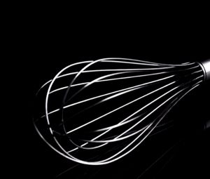 Manual Egg Beater with Spring Handle Stainless Steel Egg Flour Whisk Kitchen Mixing Beater Cooking Tools for Bread Pastry Pizza