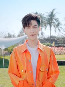 COGI Perlindungan Matahari☀️高姿精华防晒乳50g 女面部身体保湿舒缓美白养肤防晒霜 Essence Sunscreen Lotion Moisturizing Soothing Whitening