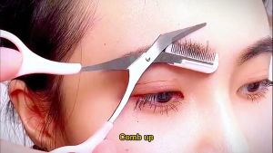 Gunting Alis + Pencukur Alis 2in1 Beituo Manual Eyebrow Trimmer Scissors with Comb 4.7 41
