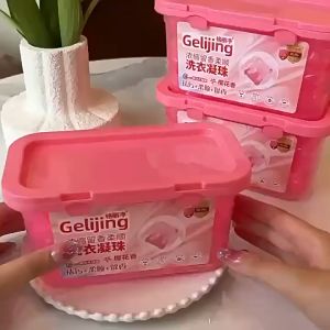 Sakura Scented Concentrated Laundry Beads (100 Pieces per Box)