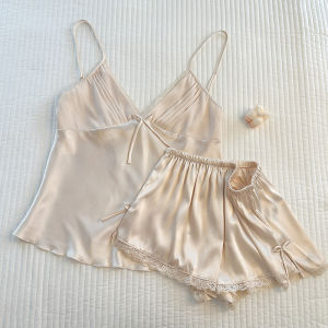 ชุดนอนผู้หญิงแขนกุดผ้าไหมน้ำแข็งฤดูร้อน 2025 ชุดสองชิ้นสีดำคอวีลึกเซ็กซี่ กระโปรงสั้น ไซส์ใหญ่ ชุดนอนสบายๆ