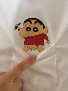 Pure ผ้าฝ้าย เสื้อยืดแขนสั้น การ์ตูน ดีไซน์ ผู้ชายสไตล์คู่ ผู้หญิง ลำลอง สวมใส่ ฤดูร้อน ใหม่ กระเป๋าเสื้อ Detail Fun เสื้อท่อนบน