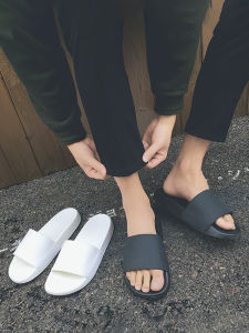 Large Size Summer Slippers Indoor Home Use for Men And Women Bathroom Shower Non-Slip Outdoor Wear Simple Soft Bottom Lightweight