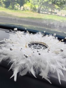 Goddess Popular Car Decorative Accessories Large Size Feather Anti-Slip Pad Center Console Decoration High End Car Interior