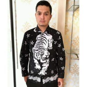 batik pria lengan panjang baju batik pria dewasa full furing batik wisanggeni solo motif macan hitam