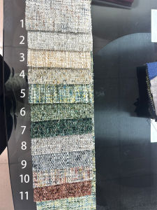 เก้าอี้ทานอาหารแบบย้อนยุคสไตล์ยุโรปแบบไม่มีแขน ทำจากไม้ยางพาราสีขาวและเหล็กกล้า โซ่แบบฝรั่งเศส โซ่แบบย้อนยุค โซ่แบบครีม โซ่แบบหรูหรา