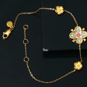 Chow Sang Sang 周生生 999 24K Gold British V&A Museum-Inspired Elegance Gold Bracelet for Women 18cm 94303B