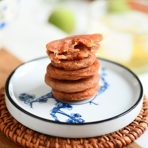 Qianan Specialty Japanese-Style Independent Multi-Flavor Plum Cake Non-Nuclear Plum Casual Pregnant Womens Snacks Sweet and Sour Preserved Plum