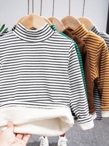 เสื้อยืดคอกลมแขนยาวผ้าฝ้ายผสมสำหรับเด็ก ฤดูใบไม้ร่วง/ฤดูหนาว เสื้อผ้าเด็กชายและเด็กหญิง ลายทาง ระบายอากาศได้ดี เสื้อผ้าเด็ก