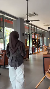 Luna Strip Kemeja Shirt Terbaru Kemeja Kerja Wanita Kekinian Blouse Slimfit Atasan Lengan Panjang Kemeja Garis Strip