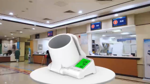 Beauty and health monitoring instrument Arm type Upper arm type Data recording English broadcast Data detection instrument Pressure Home and outdoor 血压计 精准 臂筒血压计