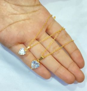 Kalung Liontin Lapis Emas Permata Hati Love Zircon Macam Model Rantai Aksesoris Perhiasan