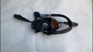 Swith Lampu Sein Kombinasi Toyota Kijang 7K - 5303