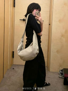 MUSESTU25 Large Capacity Canvas Cornbread Bag Slung over Shoulder Linen Breadstick Bag British Style Youth Daily Use Zipper Closure