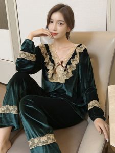 Bộ Đồ Ngủ Lụa Nhung Nữ Tay Dài Mùa Thu Đông Phong Cách Ngọt Ngào Thường Ngày Hai Mảnh Mặc Nhà Họa Tiết Hoa Cúc Vải Nhung Vàng