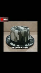 Topi Pork Pie: Gaya Jazz & Retro
