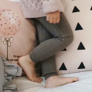Celana Legging Anak Import Bahan Ruffle Rajut Tebal