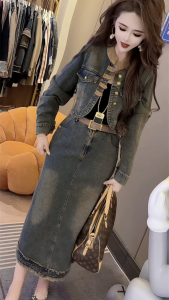 ต้น ฤดูใบไม้ผลิ ทันสมัย เดนิม ผู้หญิง ชุดสองชิ้นที่มีความสง่างาม กระโปรง และ เสื้อท่อนบน ระดับไฮเอนด์ พรางหุ่น อินเทรนด์ ชุดเสื้อผ้า