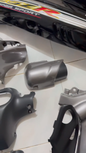 COVERSET BODYSET YAMAHA 125 125ZR 125Z ORIGINAL HLY SILVER ROBOT SIAP TAMPAL STICKER MORITAKA