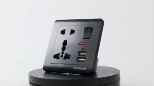 Stop Kontak UK EU US +2 USB A Port Switch Dinding Tembok Colokan 250V DZ-E2-11