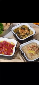 Yi Dun Ban Instant Rice Canton Braised Pork Leg / Black Pepper Beef 一顿拌自热米饭 隆江猪脚/东坡肉/黑椒牛肉