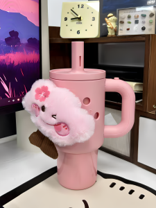 แก้วเก็บความร้อนแบบพกพาสำหรับผู้หญิงในออฟฟิศ ความจุขนาดใหญ่ ดีไซน์สวยงาม แก้วดื่มน้ำเย็นแบบ DIY สำหรับคนทำงาน