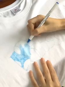 Fabric Pen 8 Colors DIY Textile Painted Marker Doodle/Graffiti Hand Painting Brush T-shir Drawing Shoes Drawing Bags Super Sticky on All Fabrics