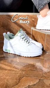 Suzy Sepatu Wanita Sneakers Bertali Kasual Fashion Shoes 9004