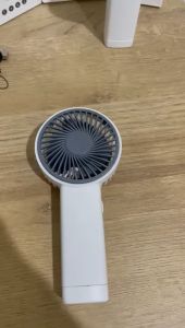 Kipas Angin Mini Genggam Portable: Penjelasan & Penggunaan