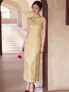 Sleeveless New Chinese Style Silk Cheongsam for Summer
