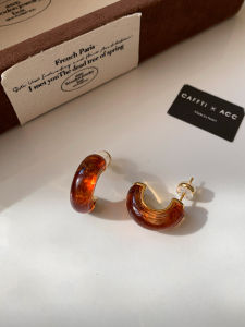 CAFFTI | Retro Amber Resin Earrings