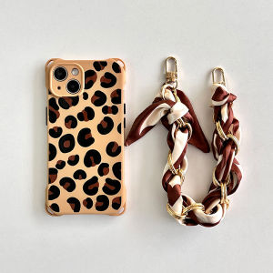 เคสโทรศัพท์ลายเสือดาวฤดูใบไม้ร่วง/ฤดูหนาวแบบสะพายข้างพร้อมสายรัด รองรับ Huawei Mate60 pro พร้อมช่องติด 4 ช่อง สำหรับ Apple iPhone 15 pro Max