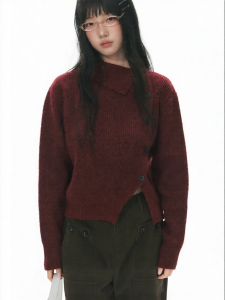 NAPSNAPS | Áo Sweater Đan Cổ Cao Thiết Kế Retro Màu Đỏ