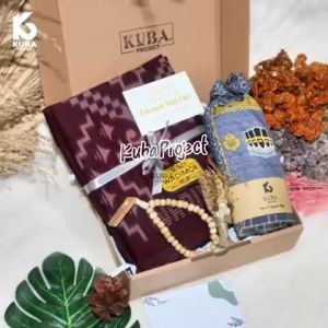 Hampers Sarung dan Sajadah Pria Gift Box Cowok HadiahTHR Perlengkapan Sholat