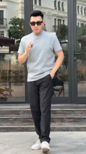 Quần kaki nam quần ống đứng Hậu Tâm thêu logo cá sấu vải 95% cotton 5% spandex co giãn không xù lông không ra màu form trẻ trung đủ màu K54