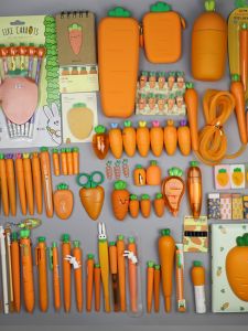 Cute Silicone Carrot Pencil Case Set Large Capacity Creative Student Stationery Gift Childrens Prize Environmentally Friendly