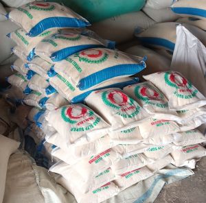 beras lokal putih  gilingan sendiri tanpa bahan pengawet kemasan 1kg