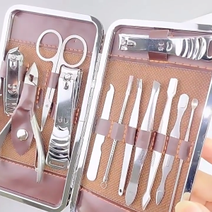 Bộ Dụng Cụ Cắt Móng Tay 12 Món: Đầy Đủ Kiềm Bấm Móng Lấy Ráy Tai Nặn Mụn Kéo Tỉa Lông Mày Sang Trọng