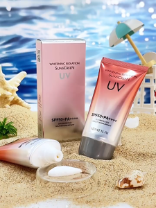 Kem Chống Nắng UV SPF50+ Nâng Tone Nhẹ Chống Nắng Da Mặt Kiềm Dầu Dưỡng Ẩm Che Khuyết Điểm Tự Nhiên